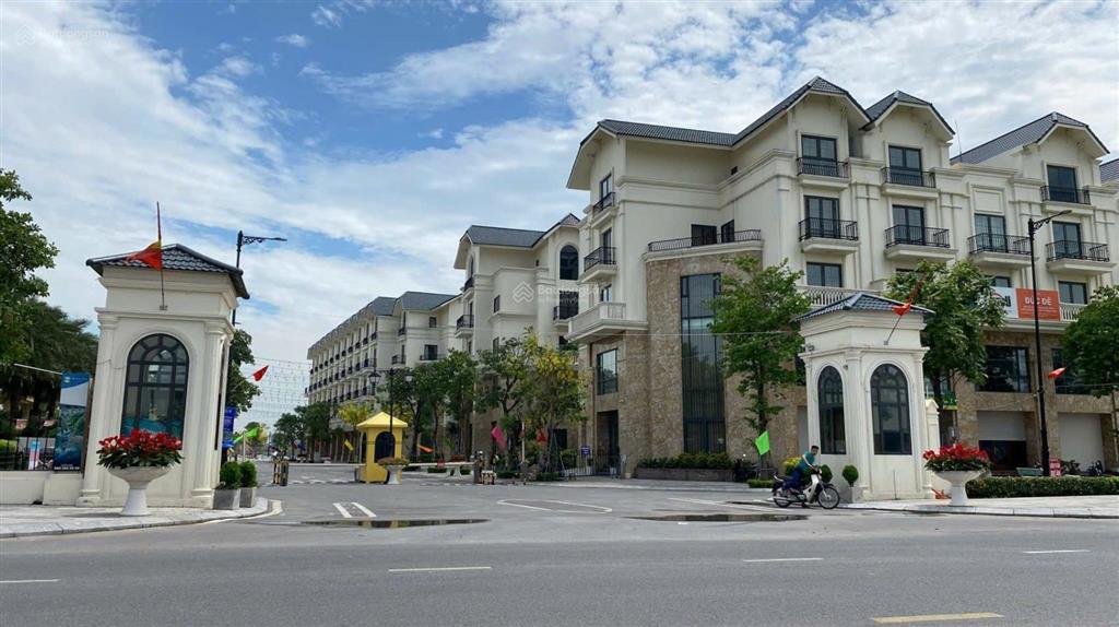Bán nhà 5 tầng, mặt đường đôi tl286 kim đô city yên phong. sổ đỏ cá nhân.