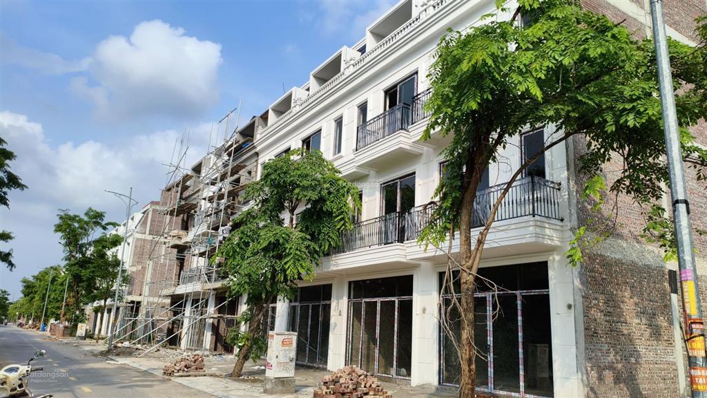 Đất sổ đỏ  95 m2  mặt tiền 5m  4,x tỷ  từ sơn bắc ninh