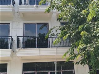 Bán nhà 4 tầng mới xây, giá 7.x tỷ, kinh doanh tốt, trang hạ từ sơn bắc ninh