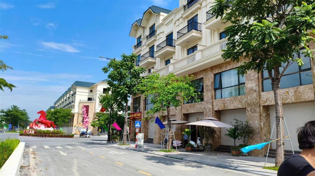 Bán căn shophouse 5 tầng mặt đường tl286 kim đô yên phong qh rộng 50m