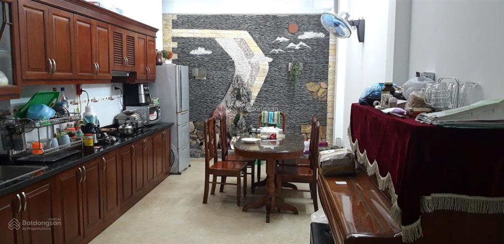 Cho thuê phòng ở ngõ 120 dương văn bé