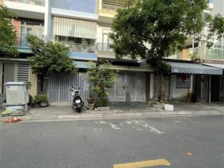 Cho thuê nhà 3 tầng vcn phước hải , giá 15 triệu / tháng