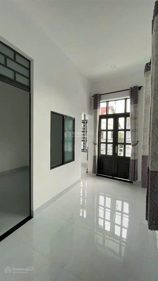 Giá rẻ  bán nhà 2 tầng , góc 2 mặt tiền đường ô tô , gần siêu thị copmax , giá 3 tỷ 900 triệu