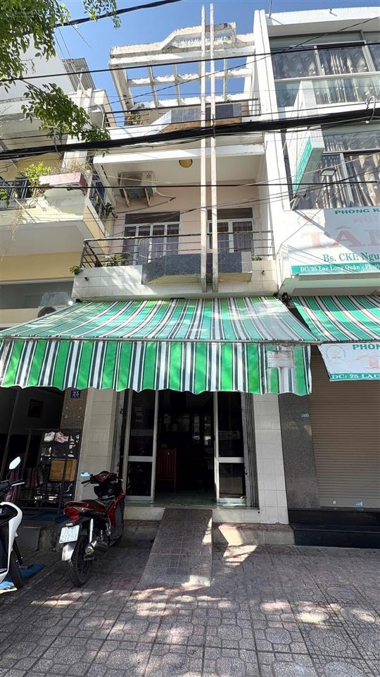 Bán nhà 3 tầng đường lạc long quân , giá 7 tỷ 200 triệu