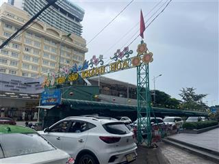 Bán nhà 2 tầng đường hùng vương đối diện chợ đêm nha trang, đang cho thuê 70 triệu/tháng