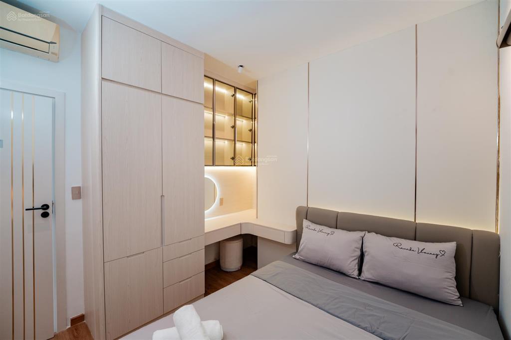 Căn hộ cải tạo đẹp hơn nguyên bản, đập ban công, chuyển bếp, nội thất cao cấp, mường thanh viễn tri