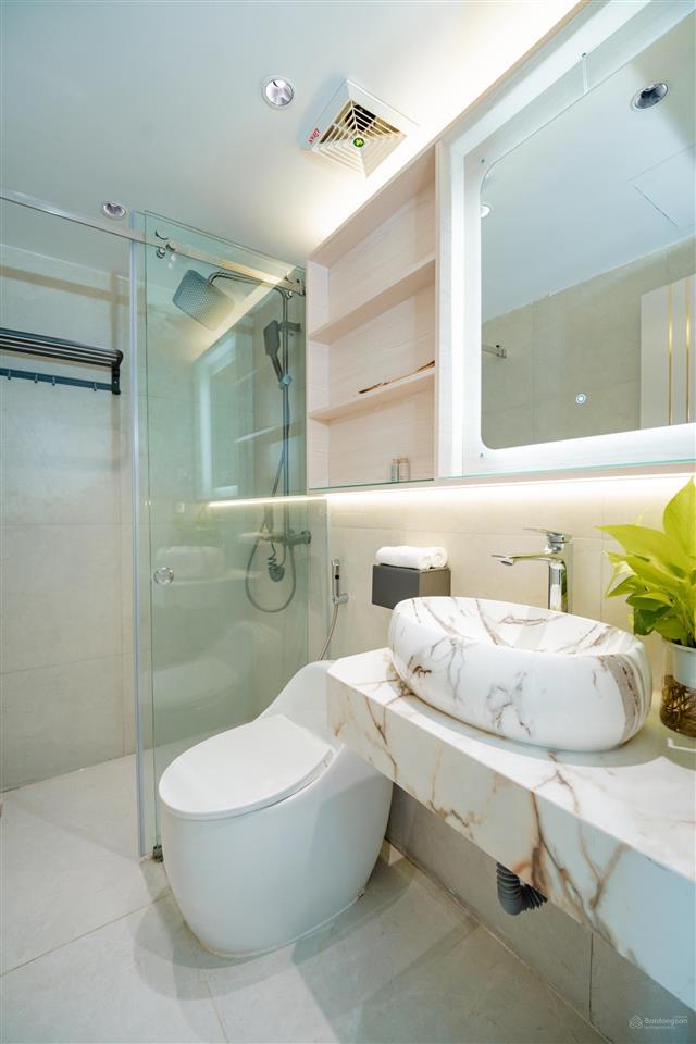 Căn hộ cải tạo đẹp hơn nguyên bản, đập ban công, chuyển bếp, nội thất cao cấp, mường thanh viễn tri
