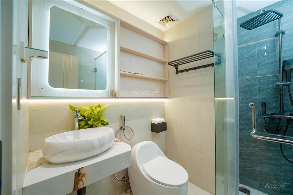 Căn hộ cải tạo đẹp hơn nguyên bản, đập ban công, chuyển bếp, nội thất cao cấp, mường thanh viễn tri