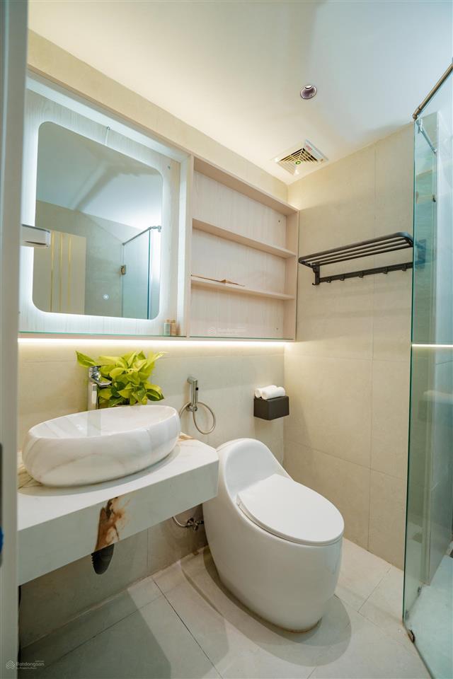 Căn hộ cải tạo đẹp hơn nguyên bản, đập ban công, chuyển bếp, nội thất cao cấp, mường thanh viễn tri