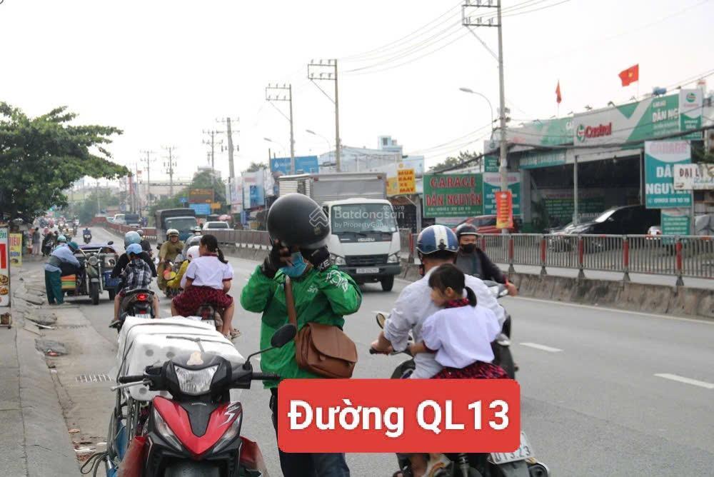 Bán đất sát ql13. ngay kcn. giá 290triệu/lô.