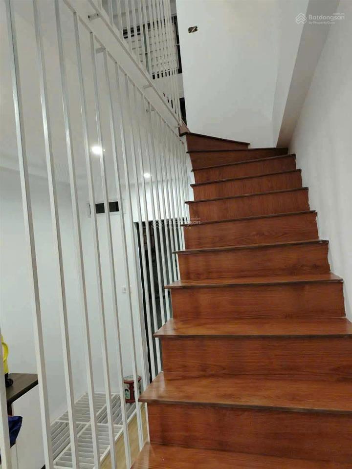 Cần bán gấp căn nhà gần trường chất lượng cao chu văn an, long biên, giá tốt
