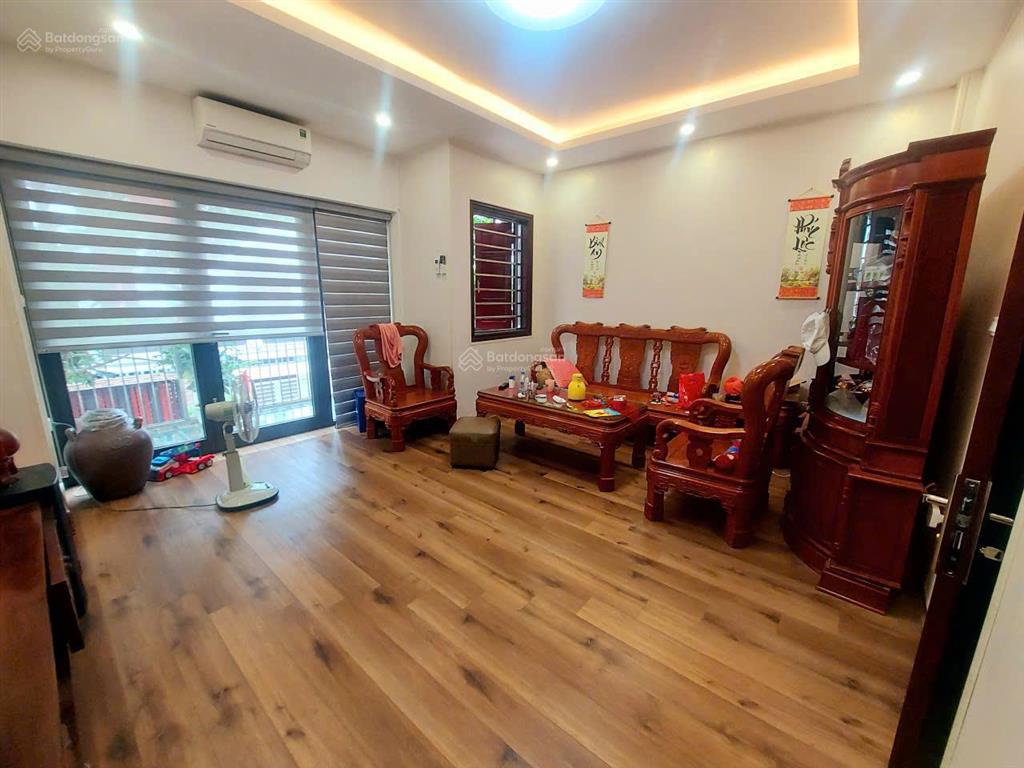 Bán căn nhà đẹp tại khu nhà ở 183 hoàng văn thái ngay ngã tư sở 75m2 4 tầng 30,5 tỷ có thương lượng