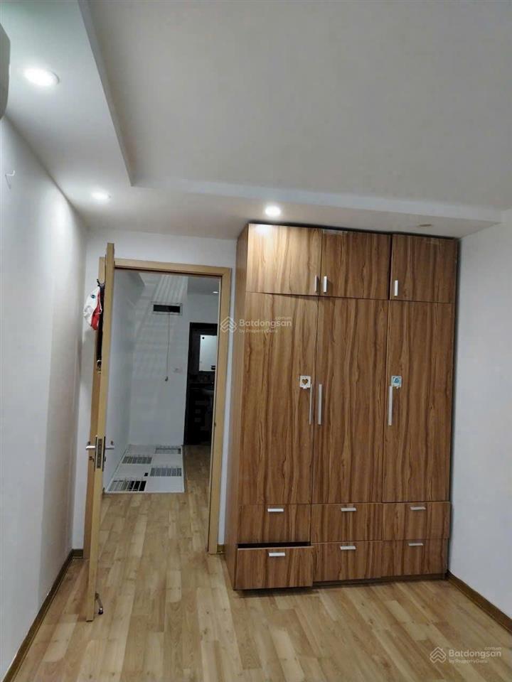 Bán gấp căn nhà tại phố kẻ tạnh, long biên. gần trường chất lượng cao chu văn an c1, c2 long biên