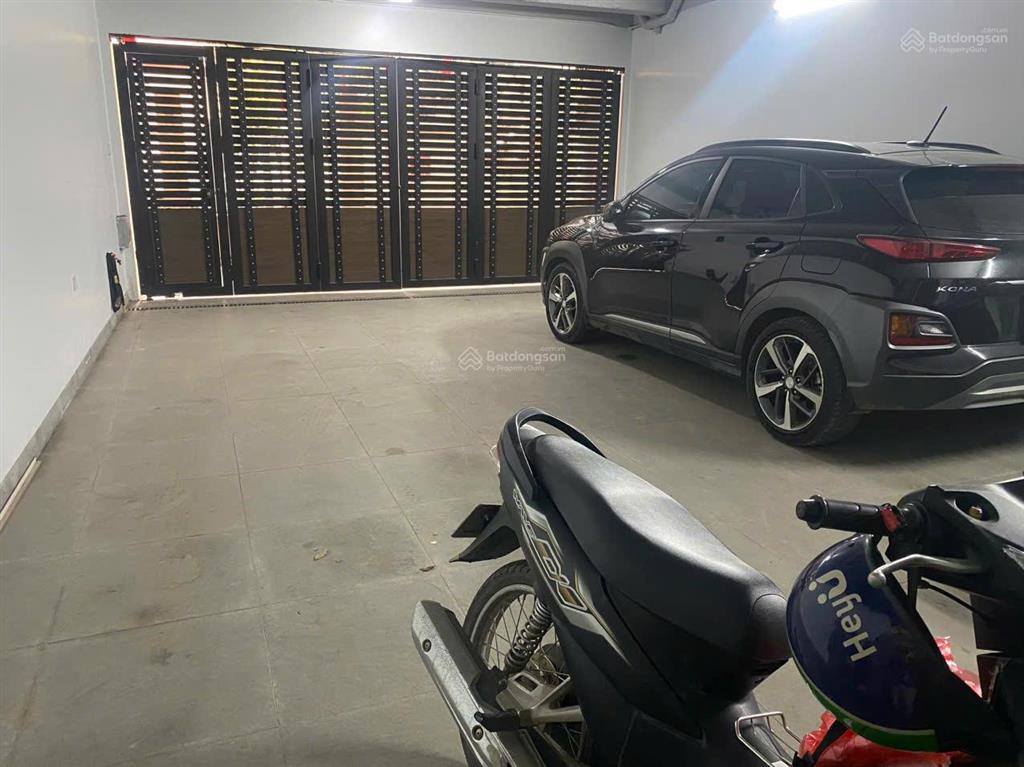 Bán siêu phẩm dân xây 5 tầng thang máy gara 3 ô tô full tiện ích công năng tại gia quất, long biên