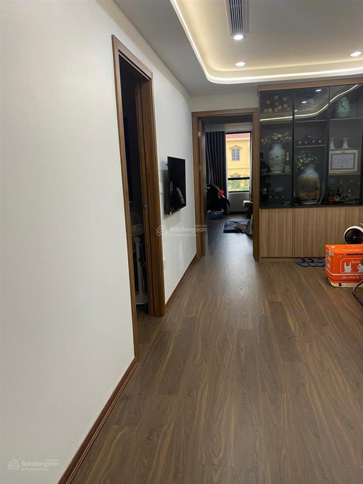 Bán siêu phẩm dân xây 5 tầng thang máy gara 3 ô tô full tiện ích công năng tại gia quất, long biên