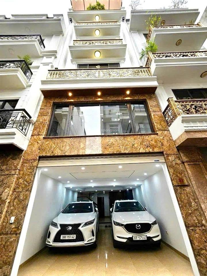 Bán căn nhà đẹp ô tô 7 chỗ vào nhà ngõ thông tại nguyễn văn cừ gia thụy giá ngon