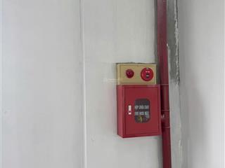 Cho thuê tòa nhà văn phòng mặt phố hồng tiến 200 m mặt tiền 9 m 8 tầng giá thuê 210 tr