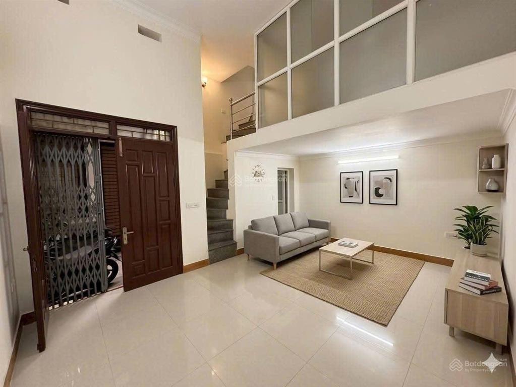 Cần bán gấp căn nhà 30m tại lương yên giá ngon nhất khu 7,2 tỷ