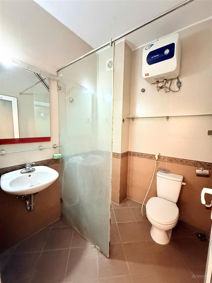 Bán gấp căn nhà ngõ 461 trần khát chân 38m2 giá ngon 8,9 tỷ