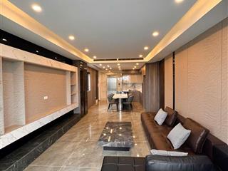 Mặt phố hoa lâm  kinh doanh đỉnh  siêu vip  trước nhà 3 ô tô tránh 56m2 nhỉnh 21 tỏi