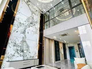 Bán căn nhà siêu đẹp ngay big c long biên kết nối giao thông thuận tiện ở sướng 60m2 nhỉnh 20 tỷ
