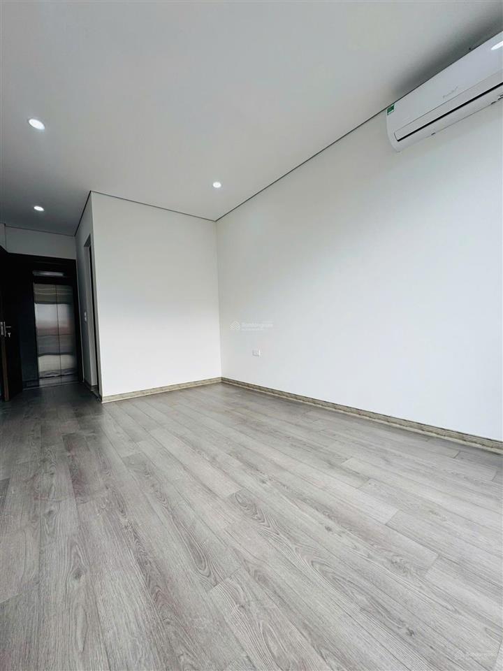 Bán gấp căn nhà tại phố kẻ tạnh giang biên gần trường clc chu văn an 6 tầng thang máy nhỉnh tỷ