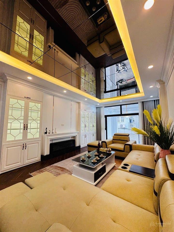 Bán nhanh căn nhà đẹp ở sướng phố vũ đức thận ngay bigc long biên 65m2 8 tầng nhỉnh 21 tỷ