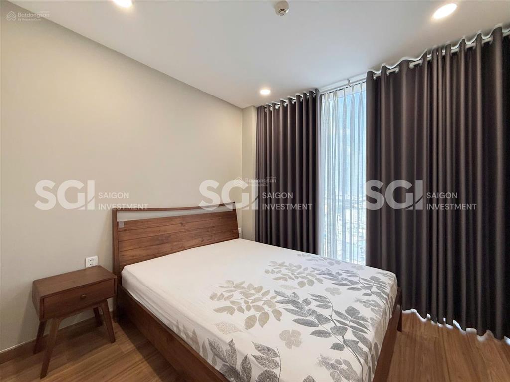 Cho thuê 3 phòng ngủ, 2wc, 90m2, full nội thất, eco green quận 7