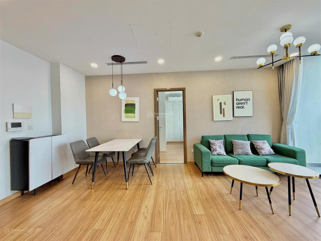 Cho thuê 3 phòng ngủ, 2wc, 90m2, full nội thất, eco green quận 7