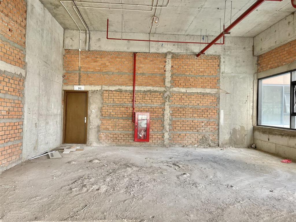 Cho thuê mặt bằng shophouse eco green q7. dt 200m2.  0888 887 ***