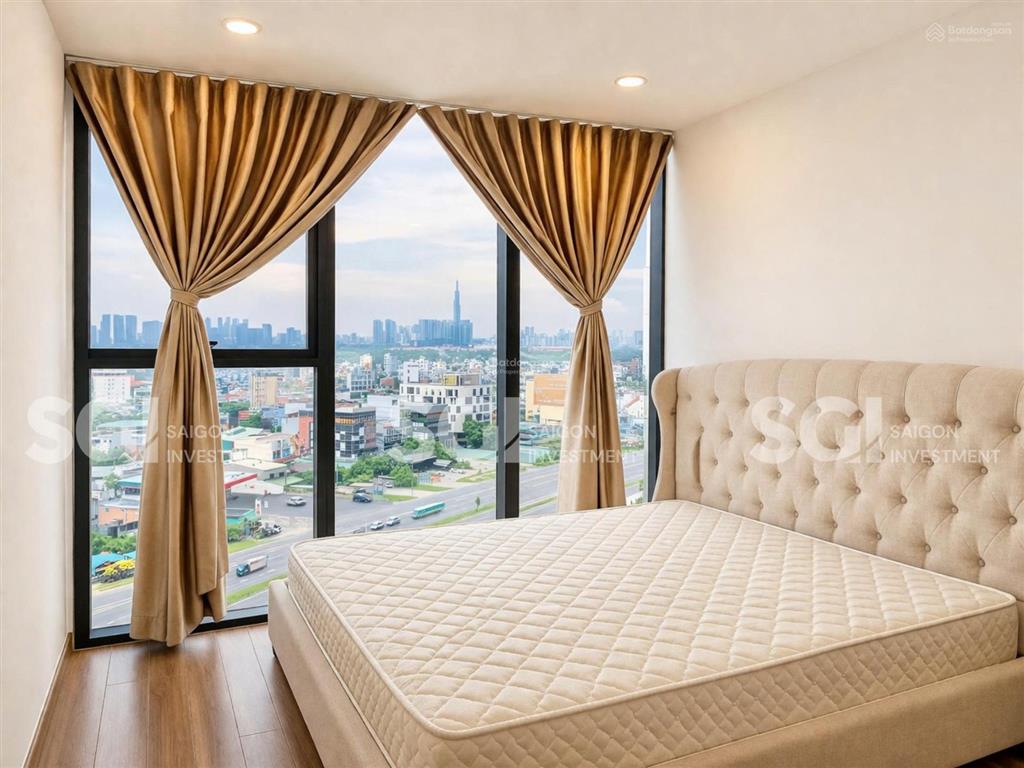 Bán căn hộ 3 phòng ngủ, 86m2, eco green q7. sổ hồng. giá 8.5 tỷ.  0888 887 ***