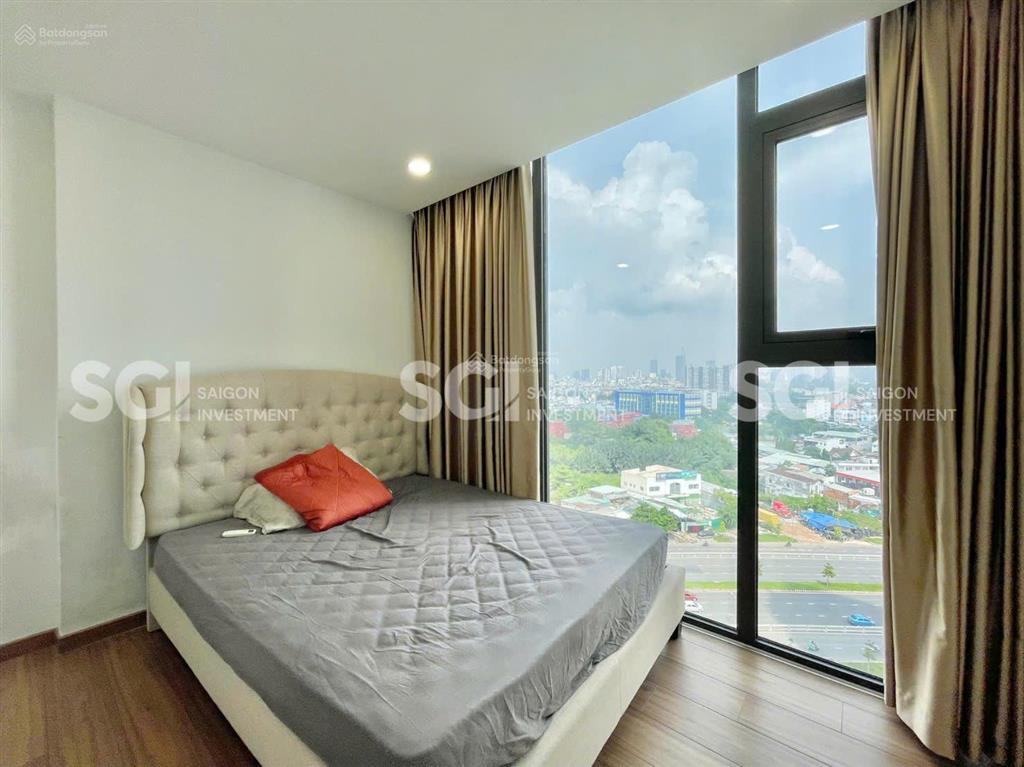 Bán căn hộ 3 phòng ngủ, 86m2, eco green q7. sổ hồng. giá 8.5 tỷ.  0888 887 ***