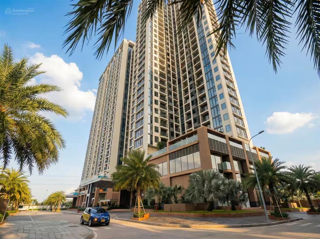 Bán căn hộ 3 phòng ngủ, 86m2, eco green q7. sổ hồng. giá 8.5 tỷ.  0888 887 ***