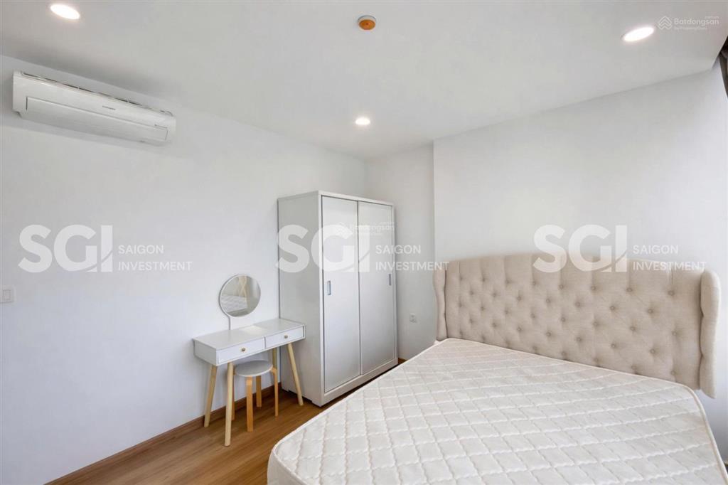 Bán căn hộ 3 phòng ngủ, 86m2, eco green q7. sổ hồng. giá 8.5 tỷ.  0888 887 ***