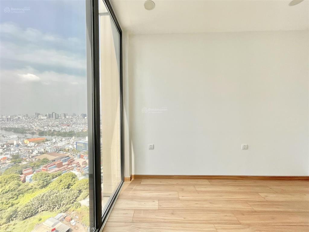 Cho thuê căn hộ 3 phòng ngủ, 95m2, tầng cao, view đẹp. giá 19 triệu/tháng.  0888 887 ***
