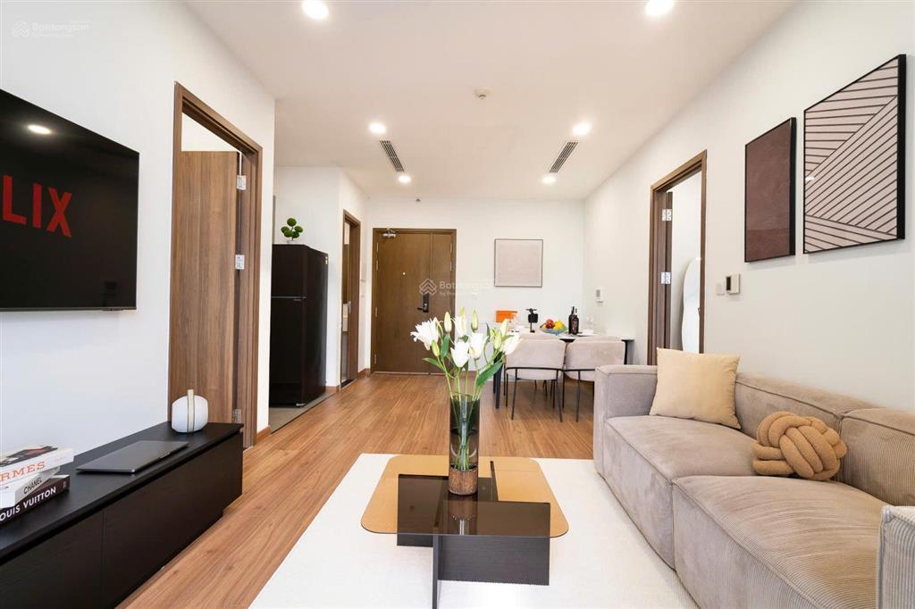 Bán căn hộ 3 phòng ngủ, 2wc, 94,1m2, eco green quận 7. full nội thất. sổ hồng sẵn.  0888 887 ***