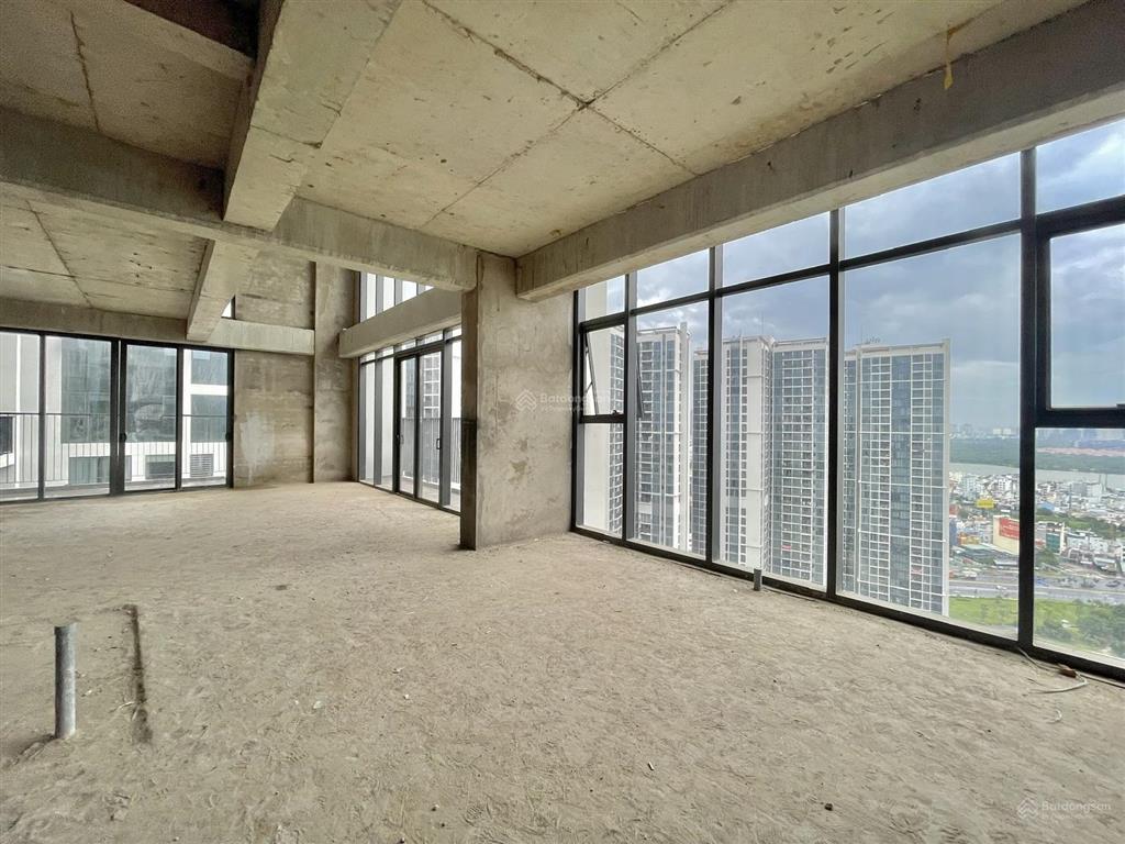 Hàng hiếm. duplex thông tầng, dt 220m2, sổ hồng, view sông. giá 16 tỷ.  0888 887 ***