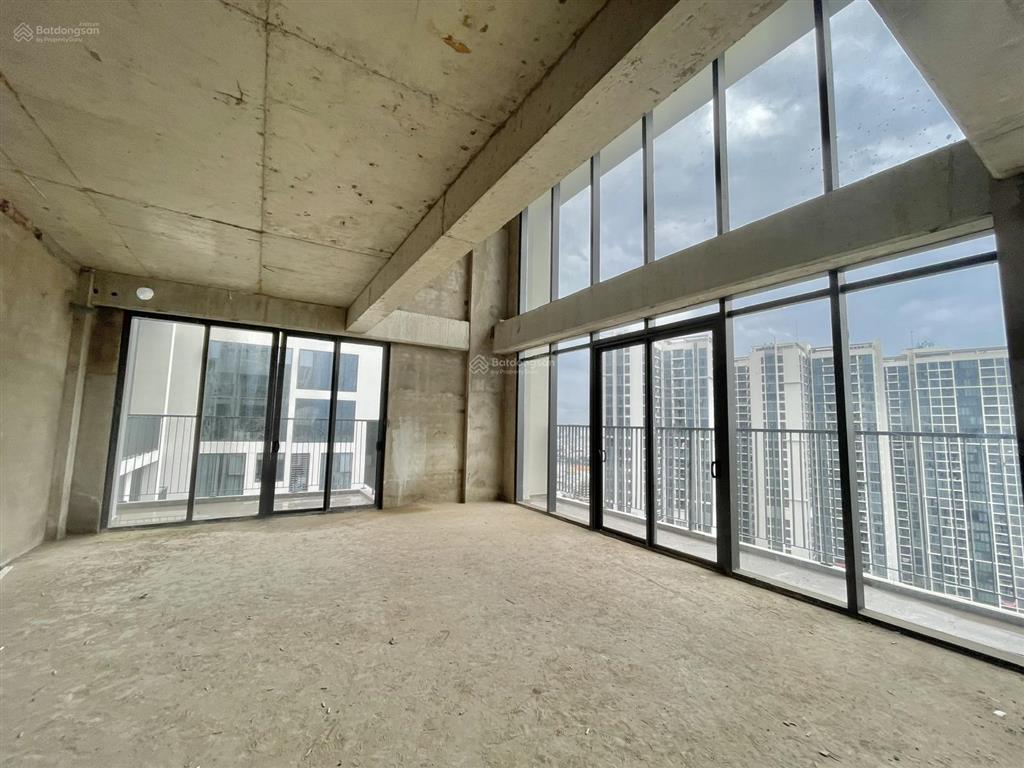 Hàng hiếm. duplex thông tầng, dt 220m2, sổ hồng, view sông. giá 16 tỷ.  0888 887 ***