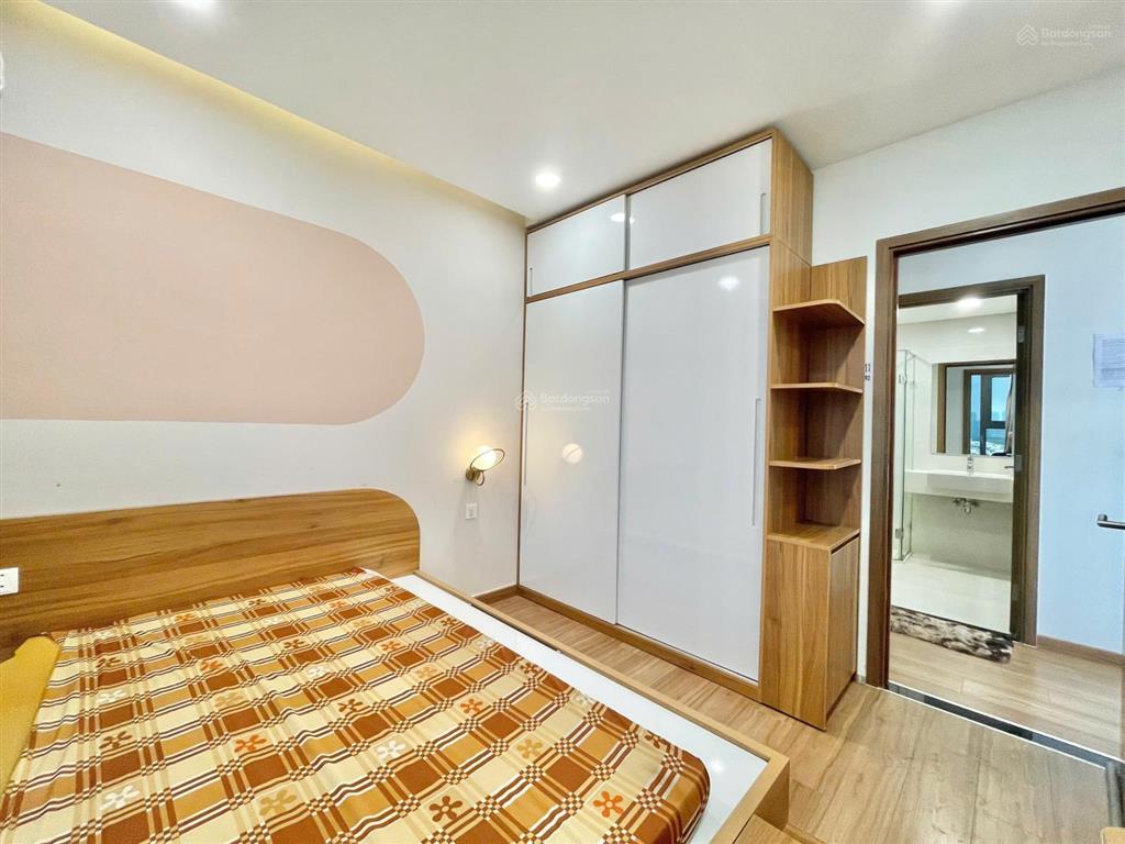 Bán nhanh căn hộ 3 phòng ngủ, 85.3m2, eco green. full nội thất, sổ hồng. giá 7,9 tỷ.  0888 887 ***