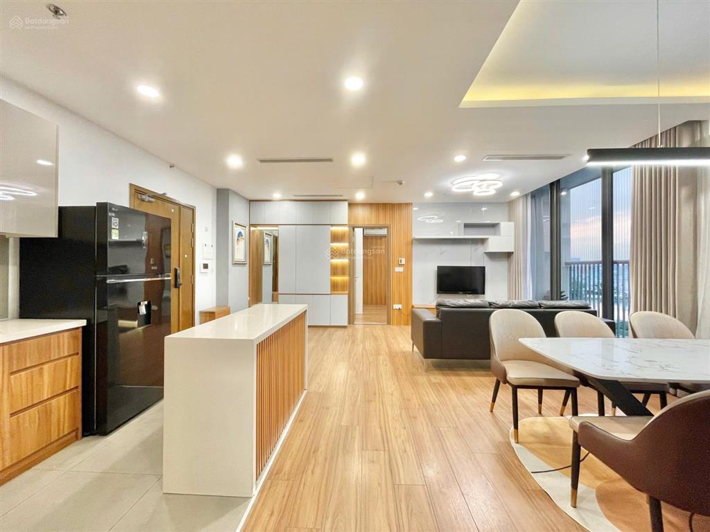 Bán nhanh căn hộ 3 phòng ngủ, 85.3m2, eco green. full nội thất, sổ hồng. giá 7,9 tỷ.  0888 887 ***