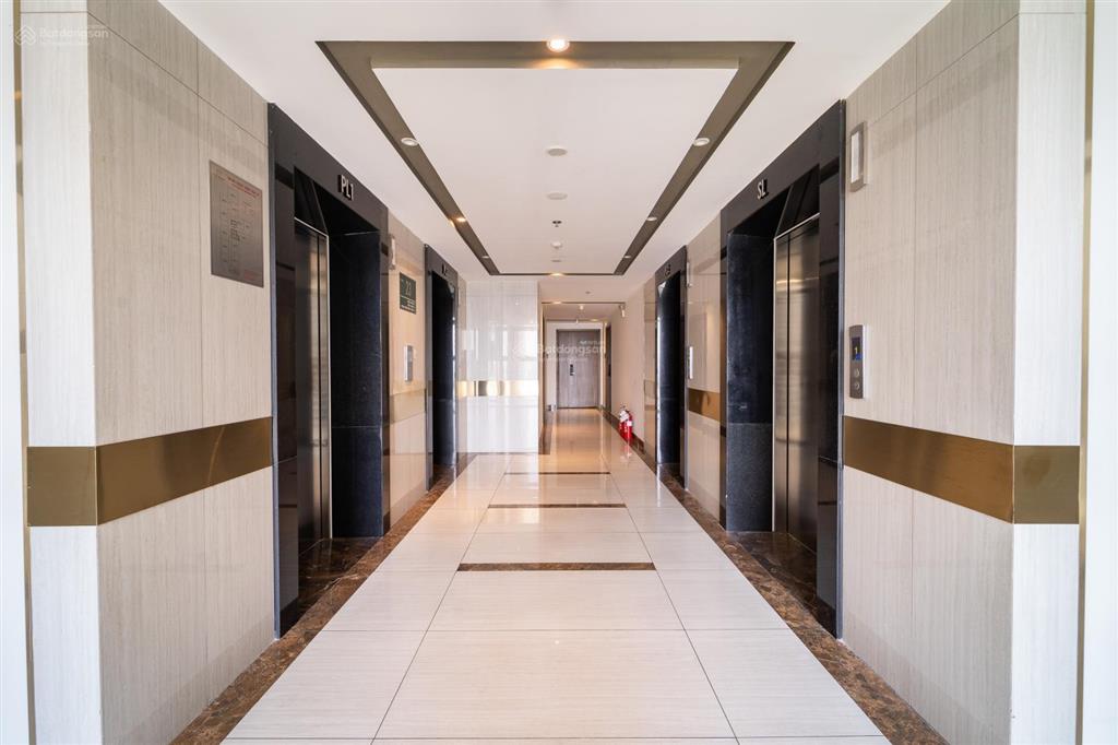 Bán nhanh căn hộ 3 phòng ngủ, 85.3m2, eco green. full nội thất, sổ hồng. giá 7,9 tỷ.  0888 887 ***
