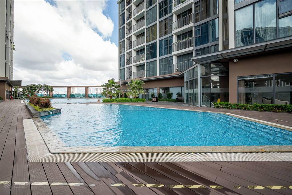 Bán nhanh căn hộ 3 phòng ngủ, 85.3m2, eco green. full nội thất, sổ hồng. giá 7,9 tỷ.  0888 887 ***