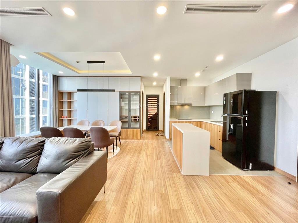 Bán nhanh căn hộ 3 phòng ngủ, 85.3m2, eco green. full nội thất, sổ hồng. giá 7,9 tỷ.  0888 887 ***