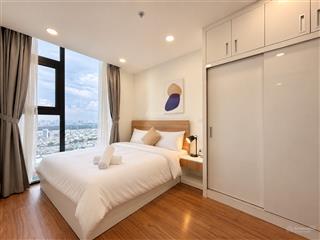 Bán gấp căn hộ 2pn, 2wc, 64.7m2, full nội thất. giá 5.9 tỷ.  0888 887 ***