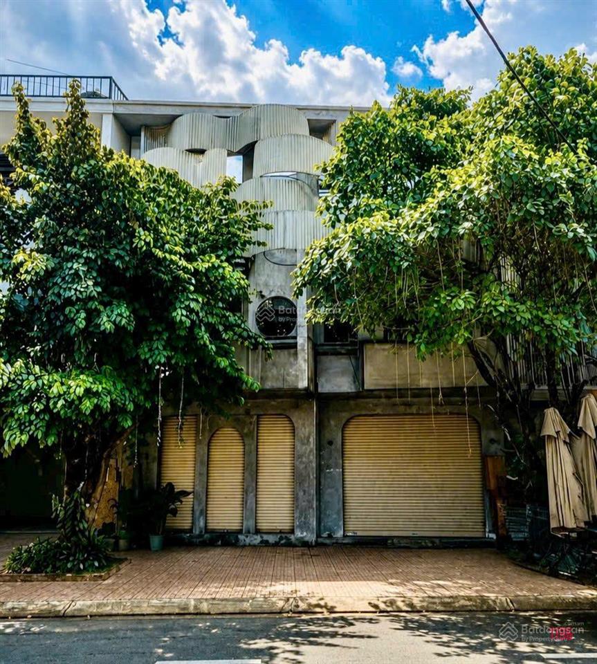 Bán cặp nhà n1, 200m2, giá tốt 25 tỷ 500, khu vip, d2d võ thị sáu, trấn biên, đồng nai