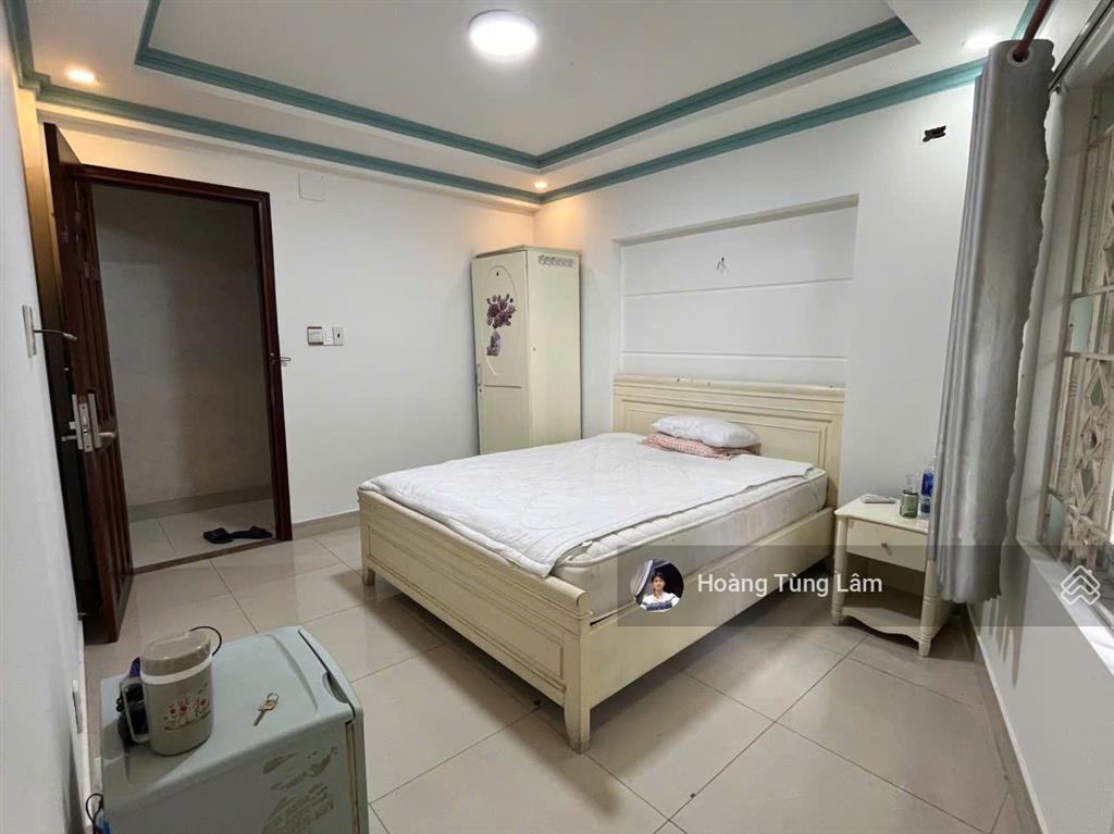 Cho thuê phòng bình dân cửa sổ lầu 1 đầy đủ nội thất