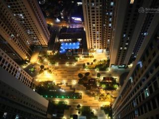 Bán căn góc 2 mặt thoángtầng trung thuộc tòa r3 trục 153 ngủ