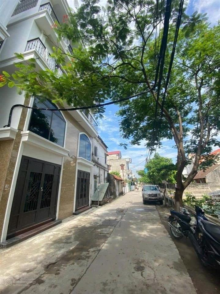 2 ô tô tránh 35m hơn 5 tỷ cách phố xốm 3km