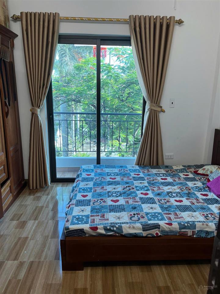 2 ô tô tránh 35m hơn 5 tỷ cách phố xốm 3km