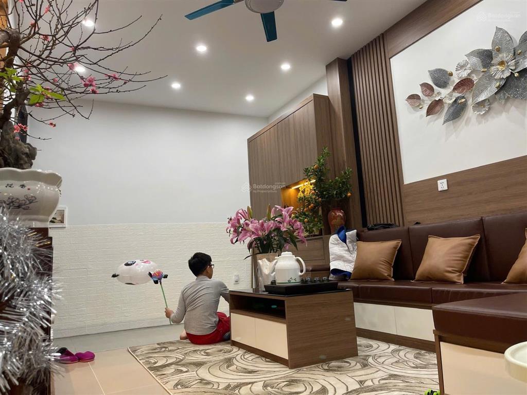 Gia đình cần bán nhà văn quán 42m2, giá hơn 7 tỷ. không có căn thứ 2 trong phân khúc, ảnh thật 100%